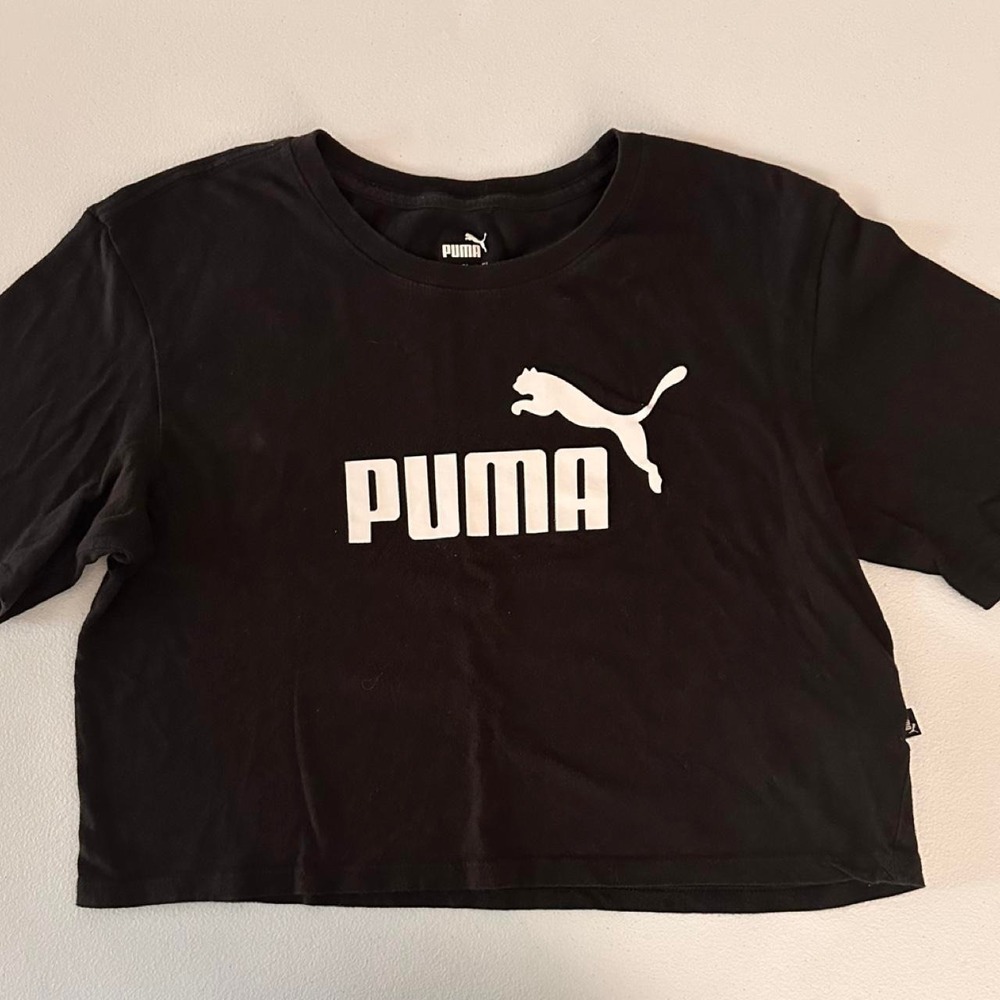 Puma cropped top size small